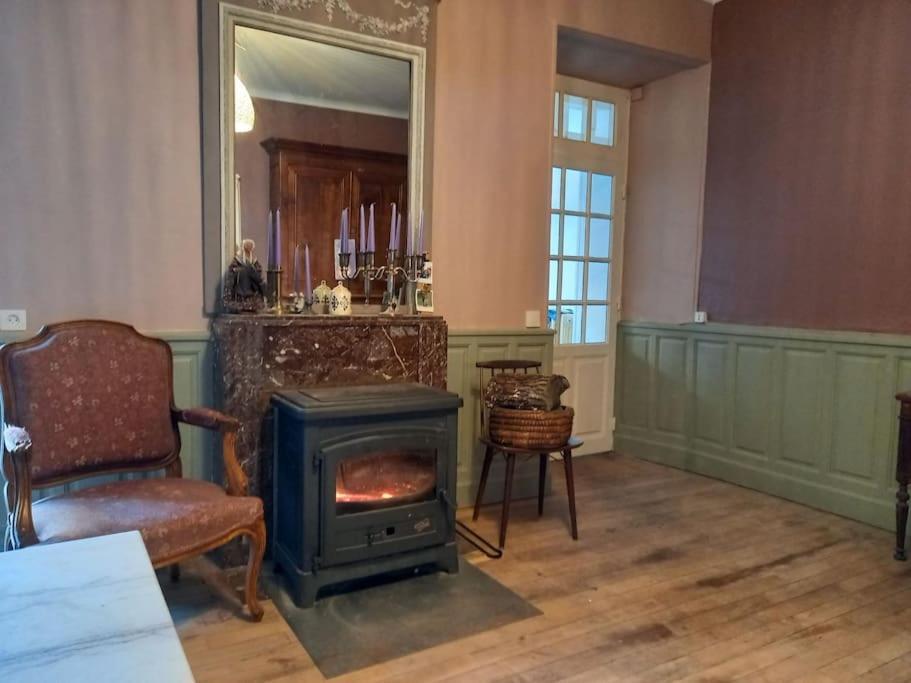 Maison Violette En Berry Aigurande Bagian luar foto
