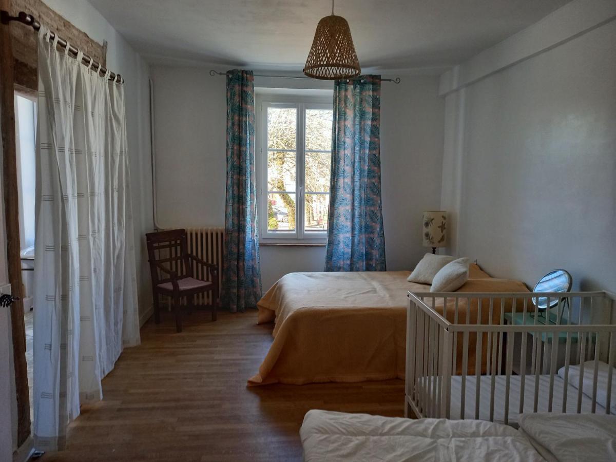 Maison Violette En Berry Aigurande Bagian luar foto